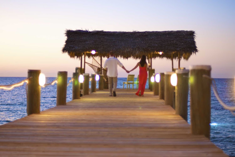 Go on a romantic walk on one of Nassau Island's boardwalks.