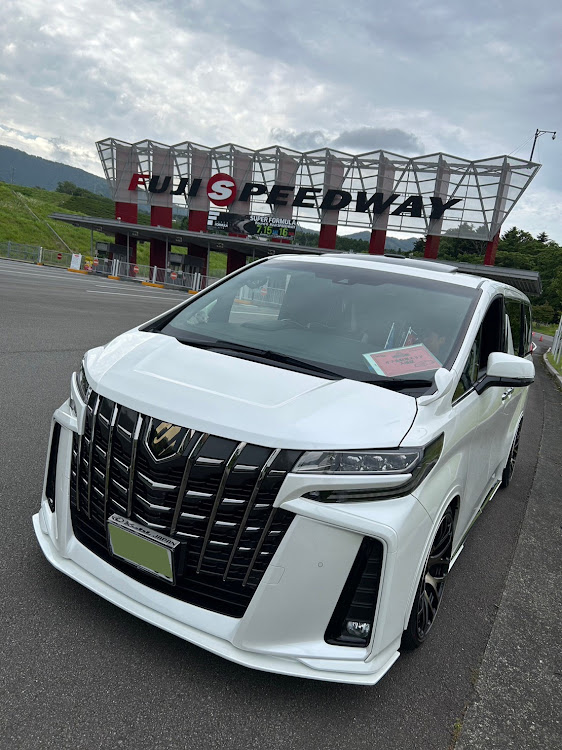 アルファードのクールレーシング・Kuhl Racing・KUHLオフ会・アルファード30後期に関するカスタム事例の投稿画像1枚目