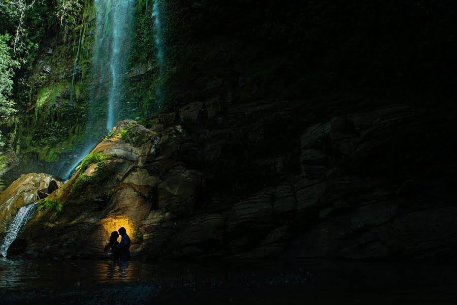 Jurufoto perkahwinan Marcelo Dias (1515). Foto pada 12 Disember 2019