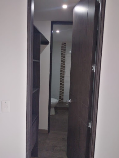 Apartamento En Venta - El Vergel, Bogota