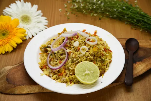 Mumbai Style Kanda Poha