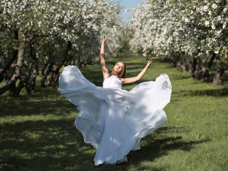 Fotograful de nuntă Aleksandra Kharlamova (akharlamova). Fotografia din 14 iunie 2016