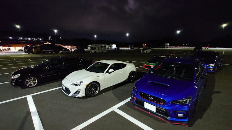 WRX STIの左半顔写真展・投稿の秋・ドライブ・100投稿なのでピックアップしてほしいなぁ(ﾁﾗｯに関するカスタム事例の投稿画像7枚目