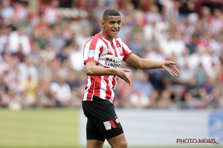 🎥 La belle image du week-end : le public adverse rend hommage au papa décédé de la pépite du PSV