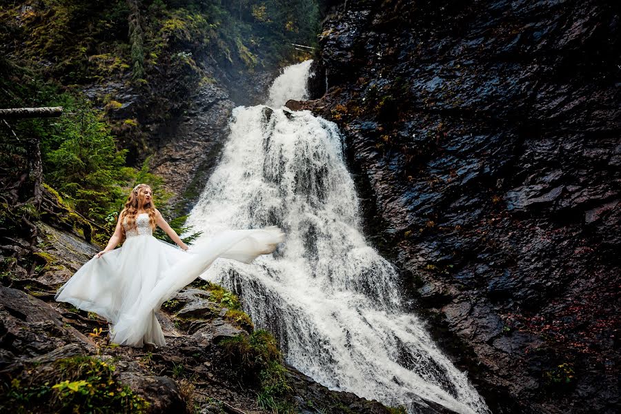 Fotografo di matrimoni Andrei Mastan (andreimastanpht). Foto del 13 ottobre 2022