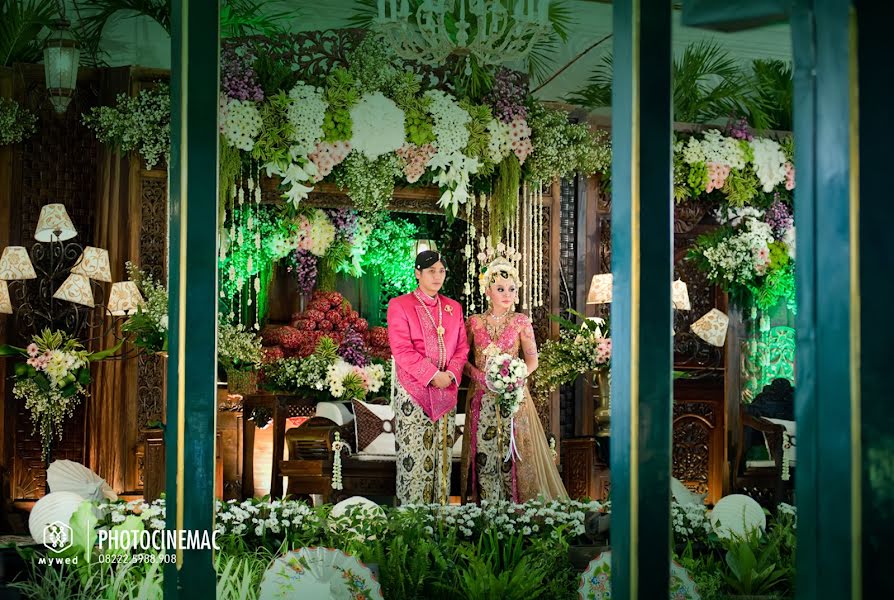 Wedding photographer Haris Sujatmiko (photocinemac). Photo of 23 October 2018