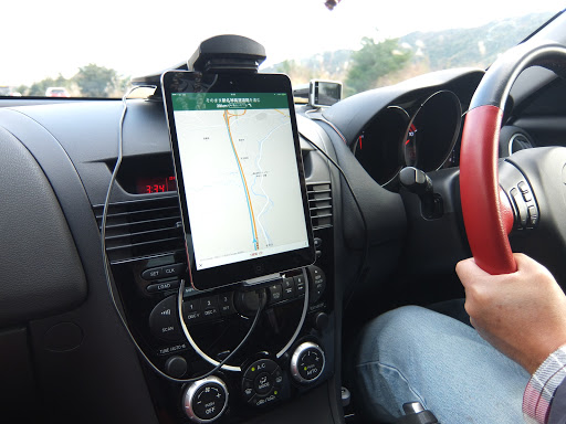 iPad mini in Mazda RX-8