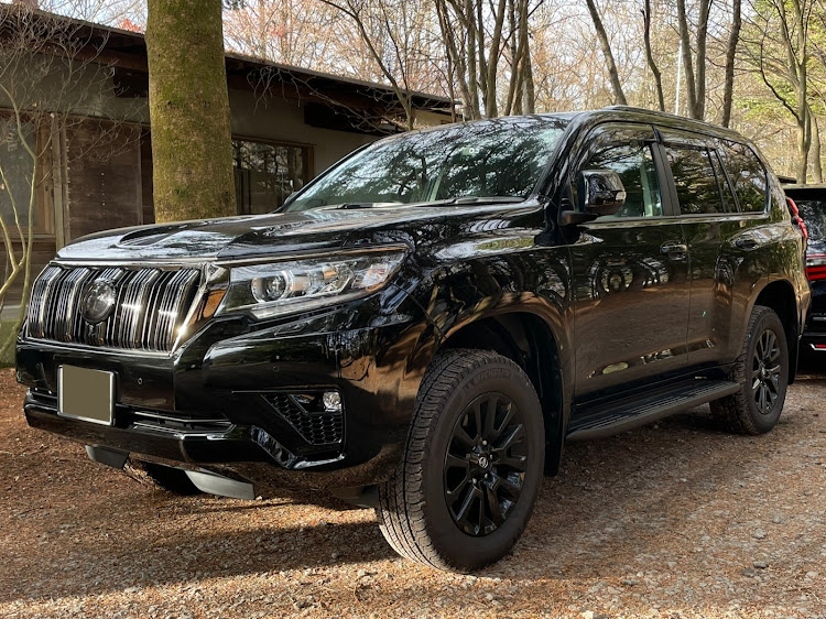ランドクルーザープラドのランドクルーザープラド150系後期・BlackEdition・納車1年記念・初雪・ラーメン二郎に関するカスタム事例の投稿画像1枚目
