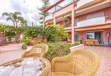 Apartment with terrace and pool 3