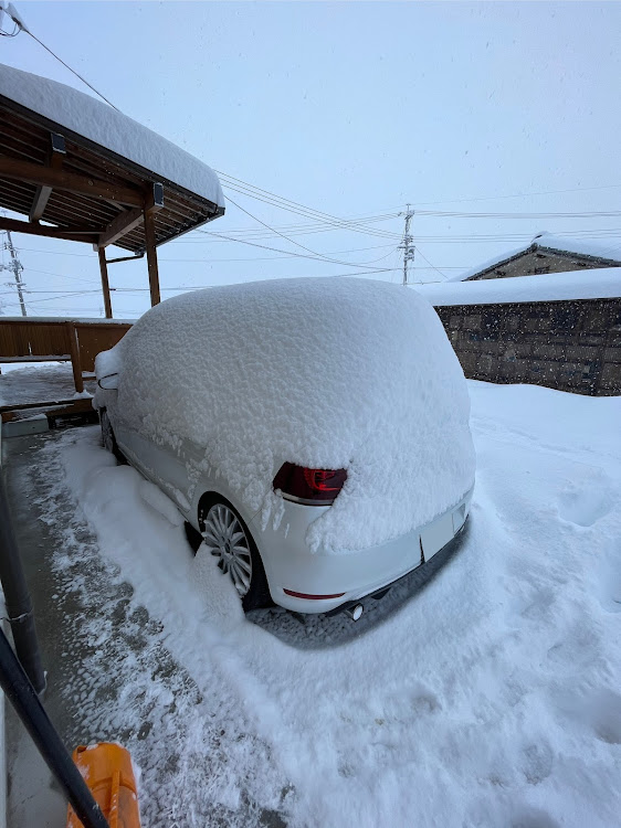 ゴルフ6 GTIの大寒波到来・雪が積もったに関するカスタム事例の投稿画像1枚目