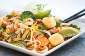 Gluten-Free Spring Veggie Stir Fry with Noodles
