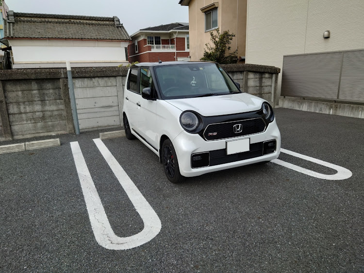 N-ONEのN-ONE RS・みんなの好きなアングルみてみたい・いつもイイね＆コメントありがとうございます😆・みんなの車高調が見てみたい・#お題提案に関するカスタム事例の投稿画像2枚目