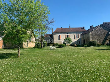 maison à Savignac-les-Eglises (24)