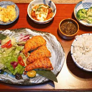 大河屋 燒肉丼 串燒