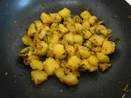 Lebanese Spicy Potatoes (Batata Harra)