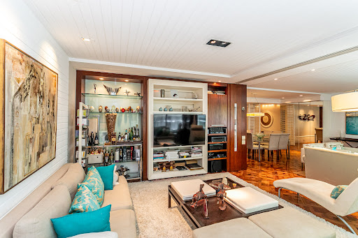 Apartment 5