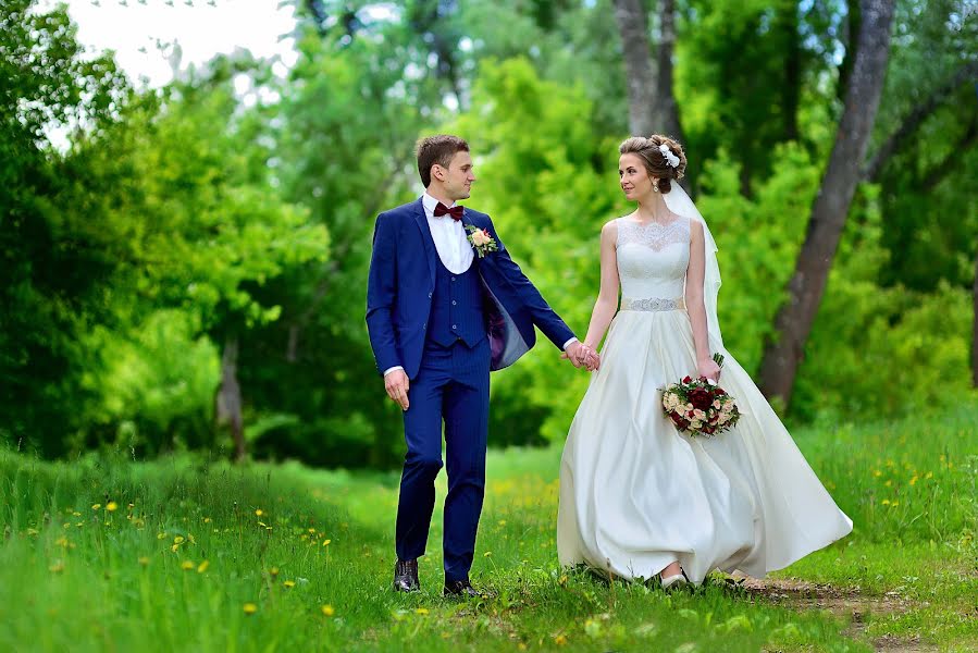 Wedding photographer Elena Raevskaya (leonflo). Photo of 1 August 2017