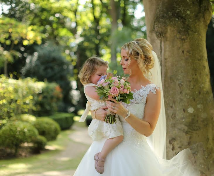 Fotógrafo de casamento Vanessa White (emotive). Foto de 2 de julho 2019