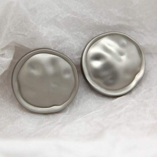 Title 3, Metal high leg rule button suit coat jacket fea...