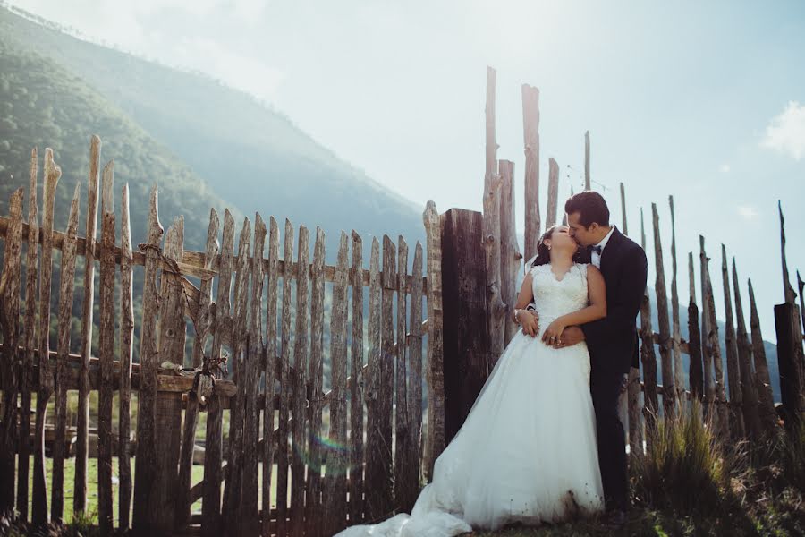 Wedding photographer Gerardo Oyervides (gerardoyervides). Photo of 12 November 2015