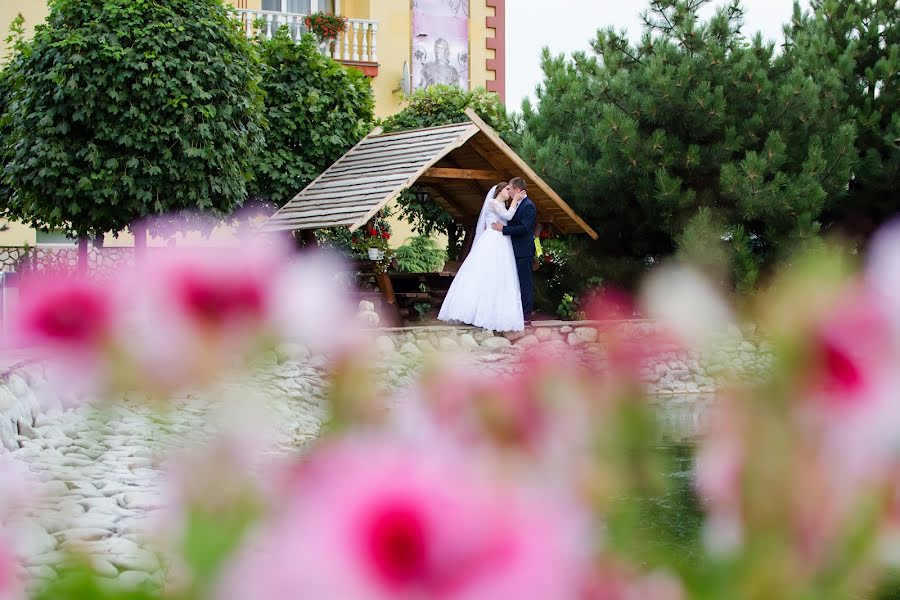 Wedding photographer Nataliya Yakimchuk (natali181). Photo of 4 October 2016