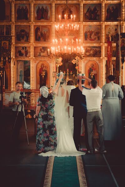 Wedding photographer Elena Yastrebova (jeraart). Photo of 7 April 2016