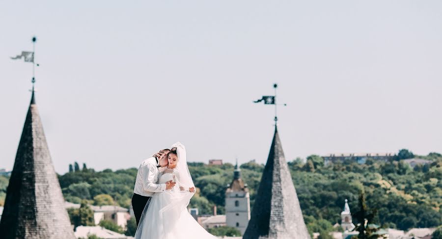 Fotógrafo de bodas Aleksandr Slobodyan (megas). Foto del 18 de marzo 2016