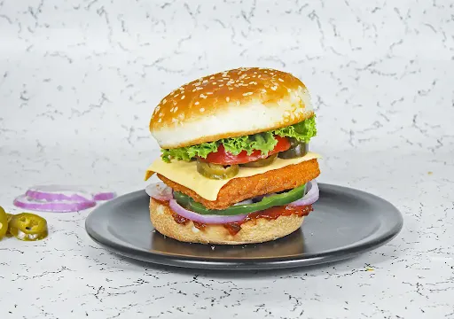 Paneer And Crisp Burger