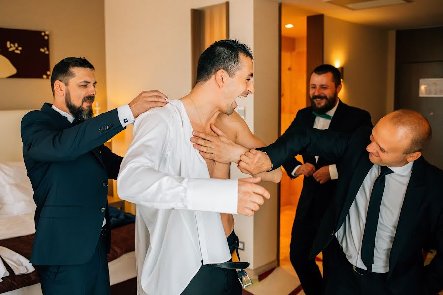 Photographe de mariage Alex Pasarelu (belle-foto). Photo du 30 avril 2018