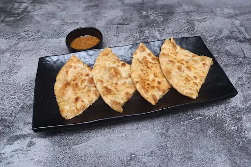 Aloo Pyaaz Paratha