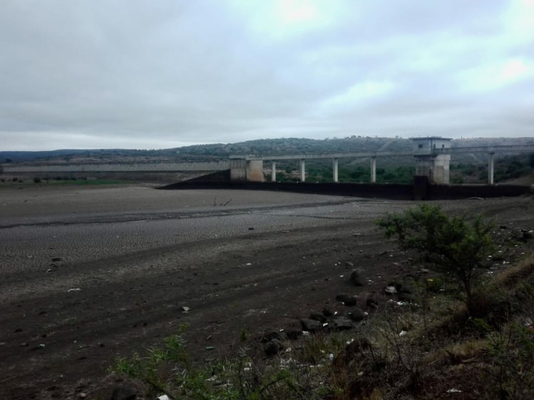 The Gcuwa dam is now dry.