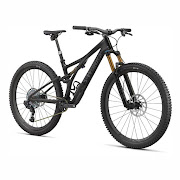 Specialized SJ mountain bike.