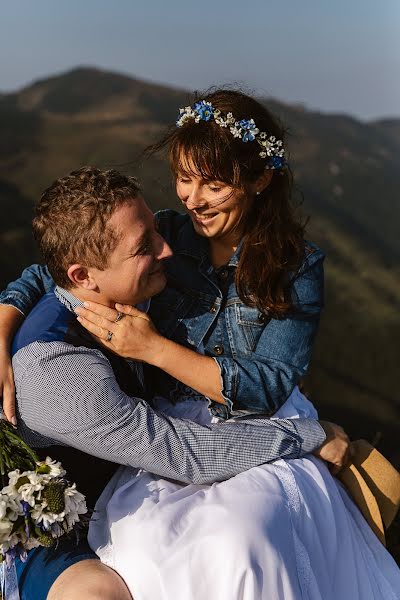 Fotógrafo de casamento Renáta Linartová (renatalinartova). Foto de 11 de setembro 2019