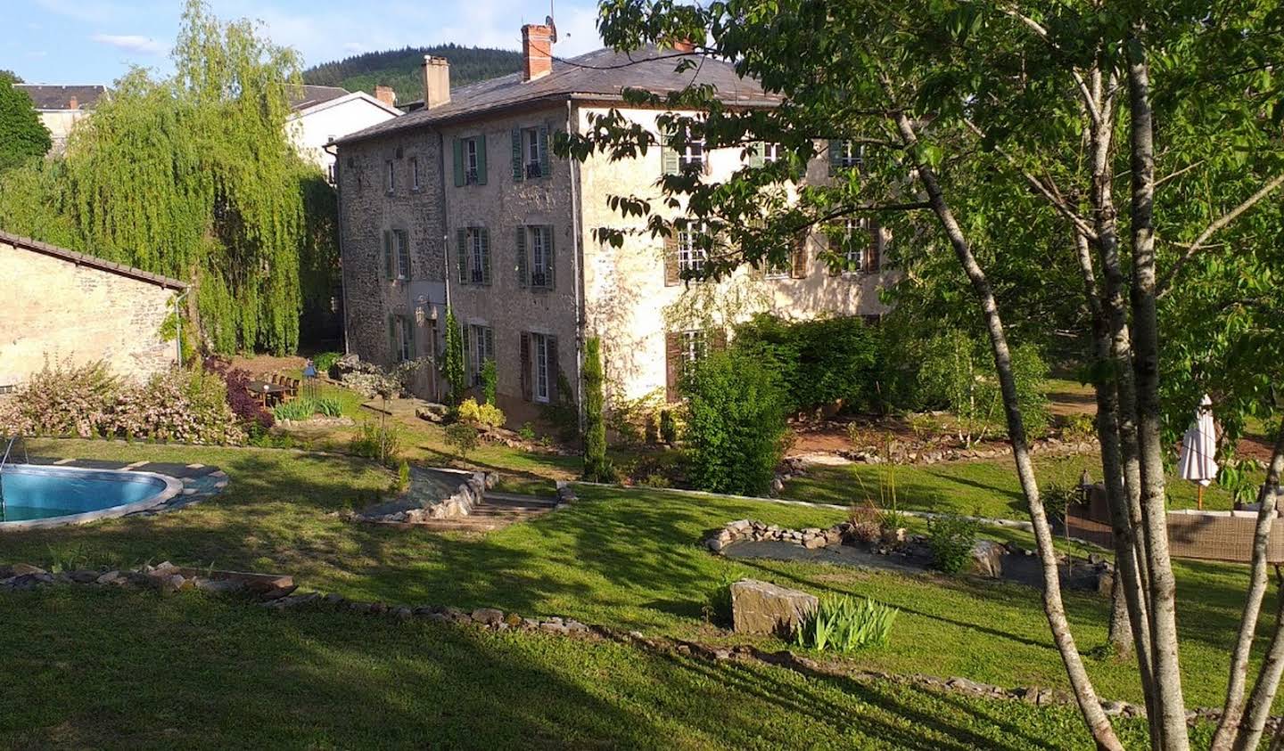 House with garden Ferrières-sur-Sichon