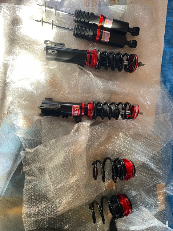 M4 クーペの通勤車ラパン・オイル交換とエレメント交換・忘備録・ローターとパッド交換とキャリパー塗装・やぺさんf82m4オイル交換とエレメント交換に関するカスタム事例の投稿画像6枚目
