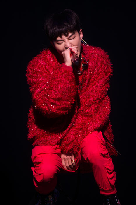 BIGBANG G-Dragon 2017 Performing