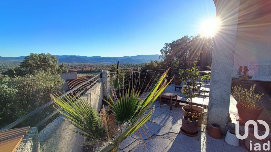 Vente maison 5 pièces 156 m² à Saint-Maximin-la-Sainte-Baume (83470), 541 000 €