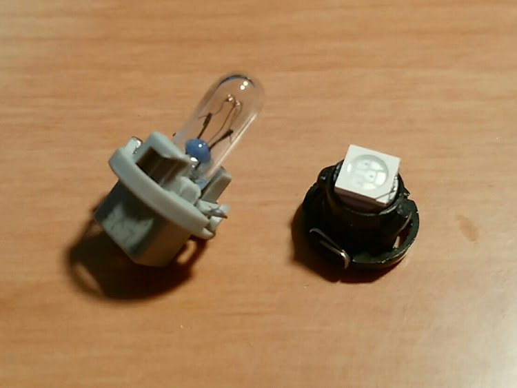 PTクルーザーのメーター球交換・LEDメーター球交換に関するカスタム事例の投稿画像4枚目