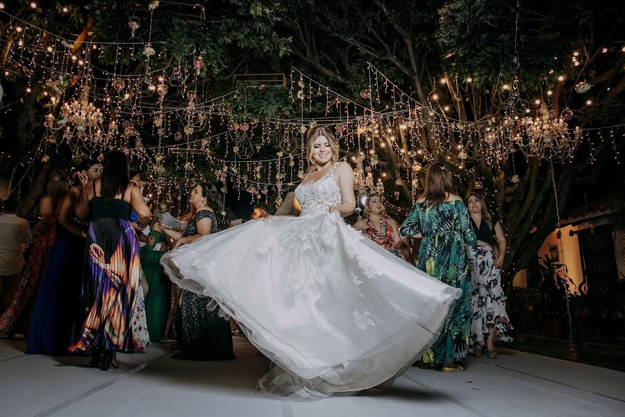 婚礼摄影师Luis Coll（luisedcoll）。2019 8月14日的照片