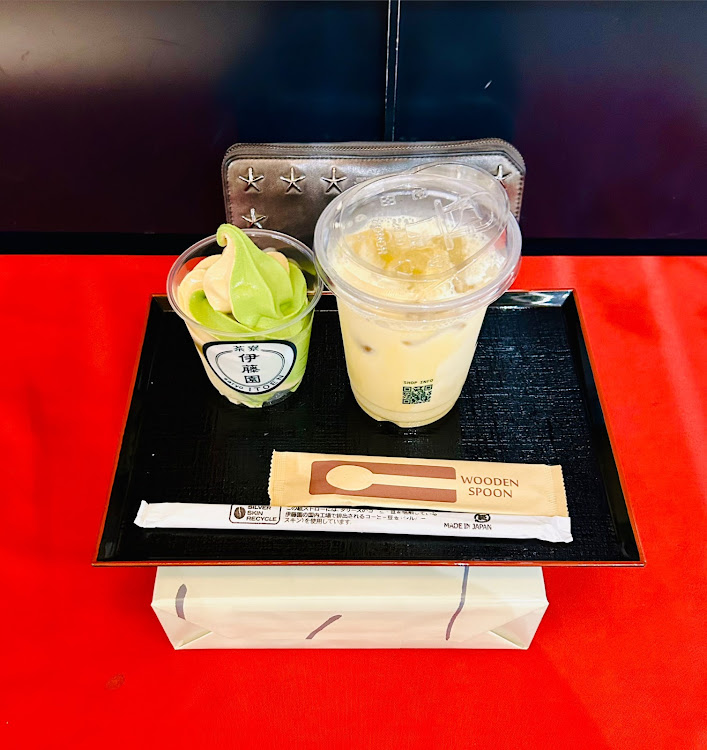 ブレイドの羽田空港✈️・空港Stay✨・抹茶スイーツを喰らう(ﾟ∀ﾟ)・夜も激アツ😆🔥🔥🔥・愛車ある生活はこの上ない幸福感に満ち溢れている✨✨✨に関するカスタム事例の投稿画像2枚目