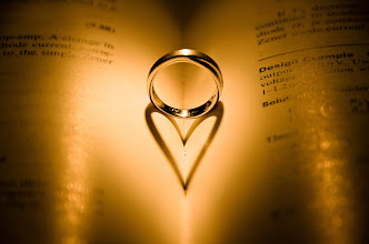 ring heartshape book