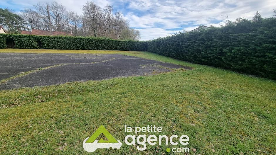 Vente terrain  660 m² à Vierzon (18100), 33 000 €