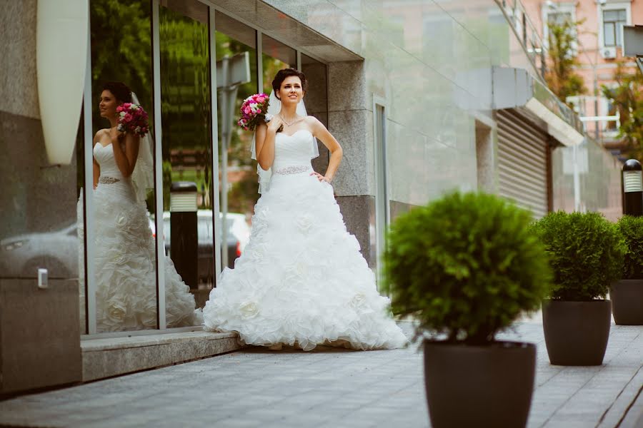 Fotógrafo de casamento Yuliya Prokopova (prokopova). Foto de 9 de março 2016