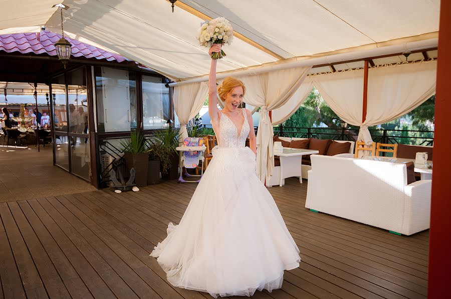 Fotógrafo de casamento Alla Ryabichenko (allar). Foto de 17 de outubro 2019