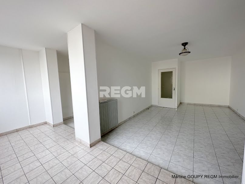 Vente appartement 5 pièces 89.7 m² à Orleans (45000), 139 990 €