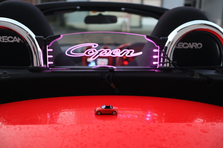 コペンのカプセルトイ・ミニカー・オープンカー・ミニカードライブ・赤色大好きに関するカスタム事例の投稿画像8枚目