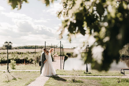 Wedding photographer Elena Pyzhikova (ellenphoto). Photo of 16 March 2023