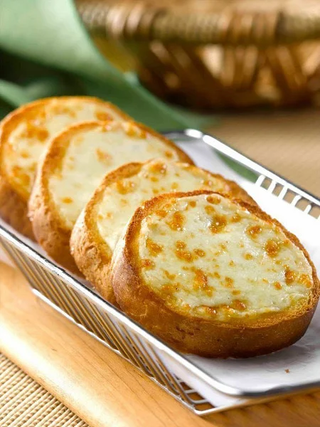 Classic Garlic Bread