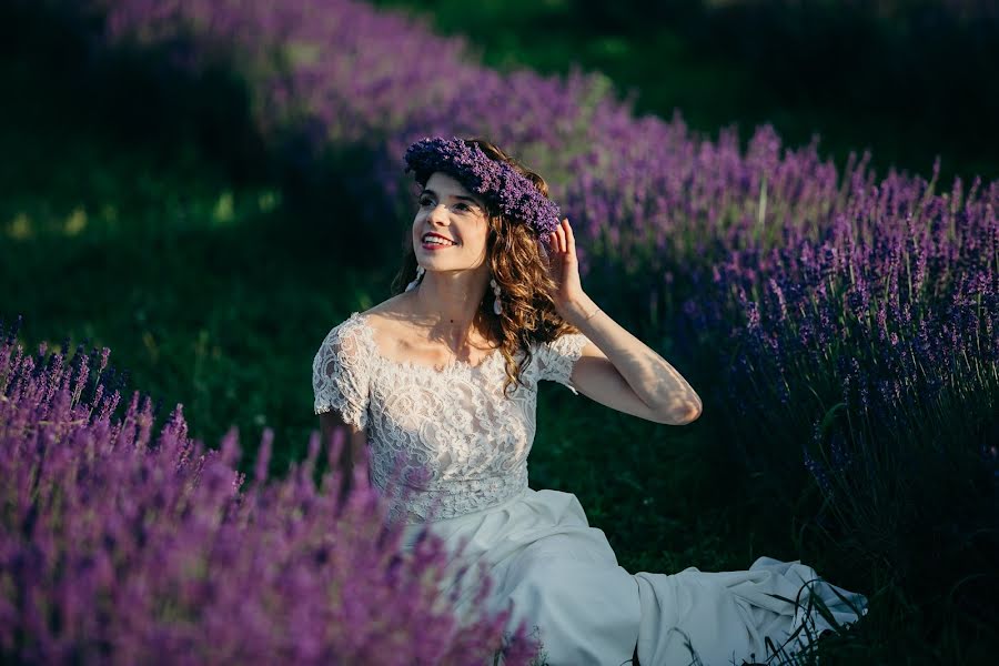 Fotografo di matrimoni Anna Lach (annalach). Foto del 25 febbraio 2020