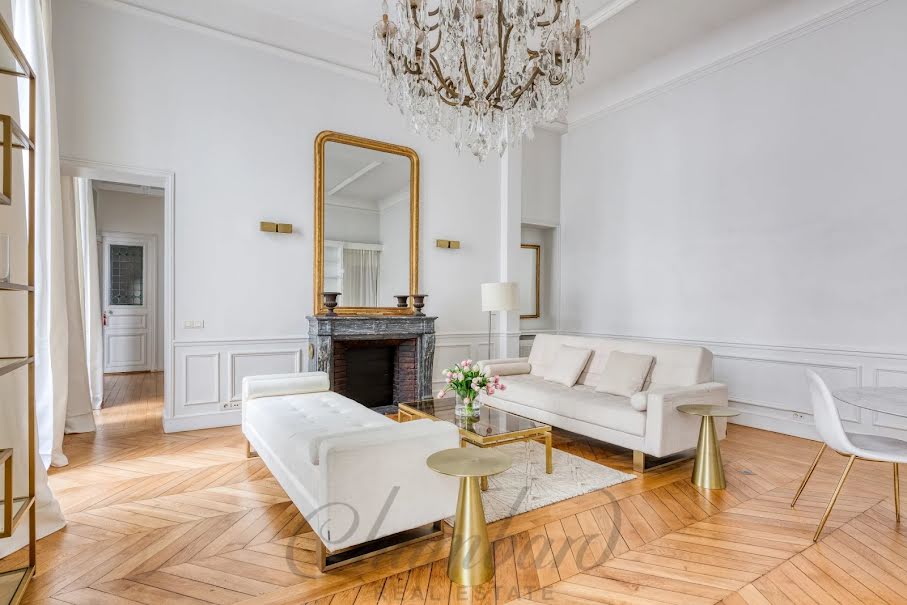 Location  appartement 4 pièces 112 m² à Paris 17ème (75017), 6 000 €